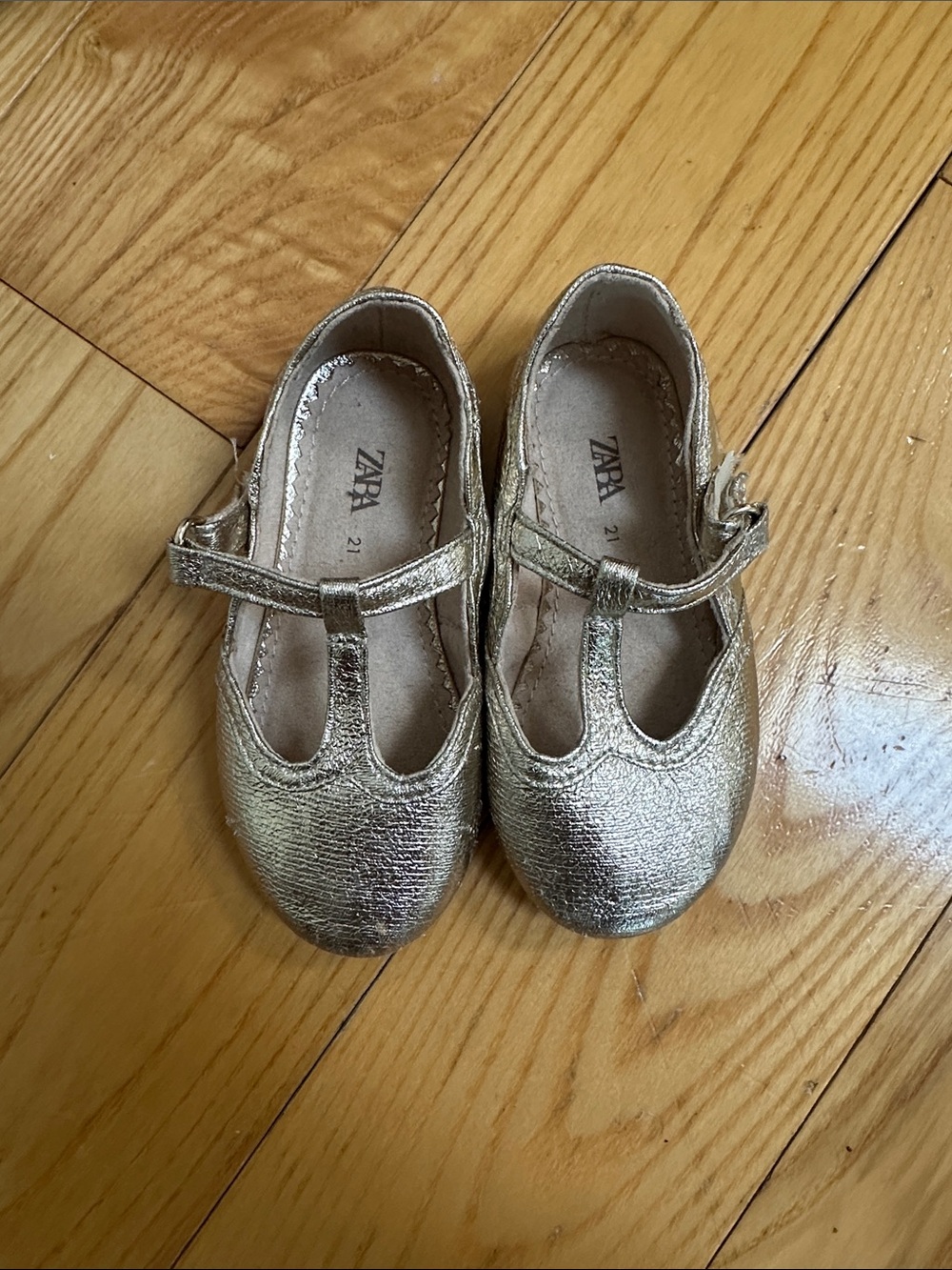 ZARA Girls Metallic Gold T-Strap Dress Shoes